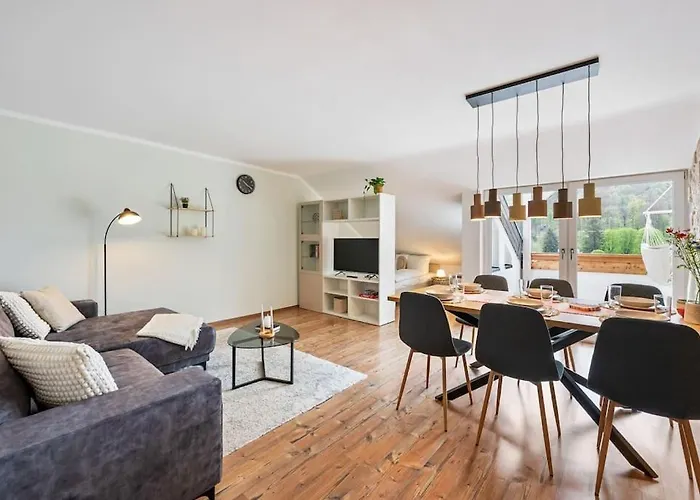 Traumhafte Wohnung Mit Neckarblick